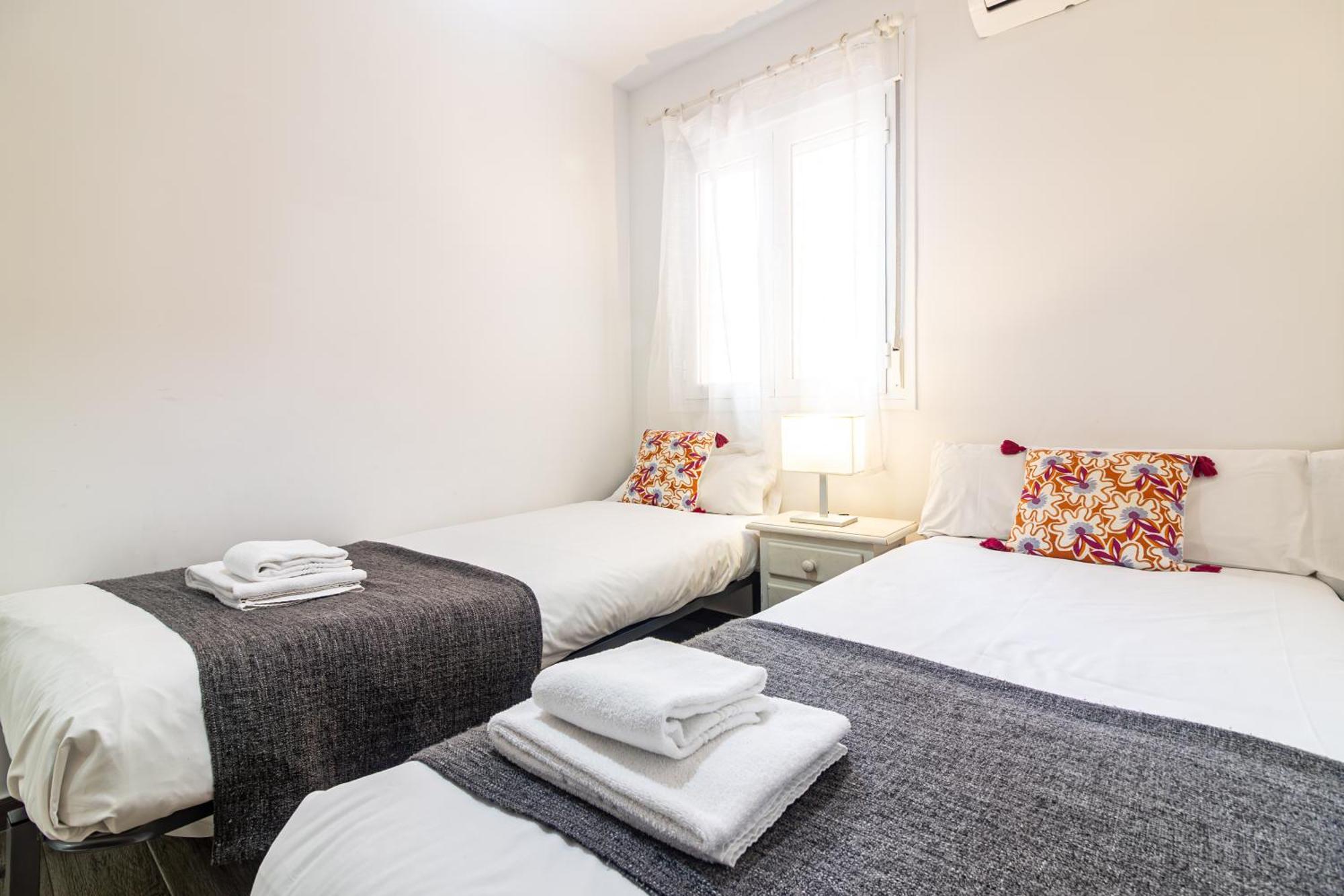 Malaga Center Flat Beach & Terrace Экстерьер фото